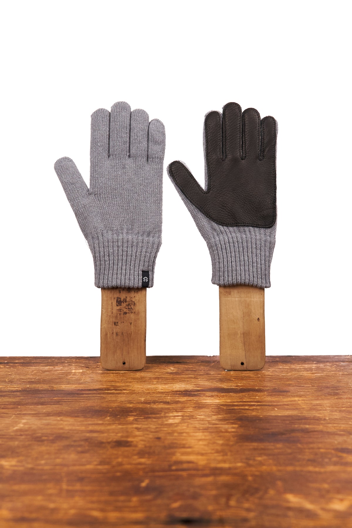 Merino Wool and Recycled PET Full Finger Glove With Black Deerskin - STEEL