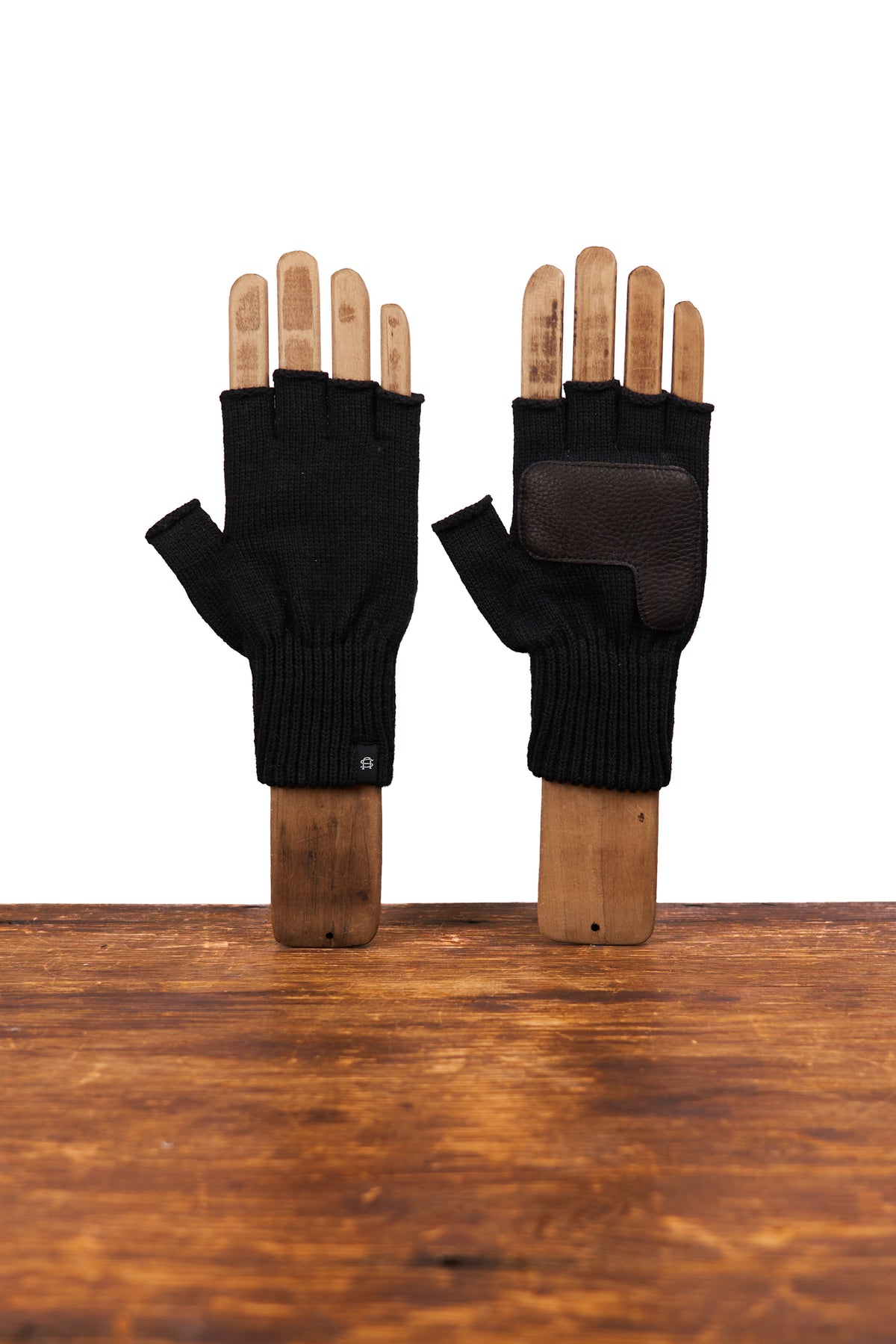 Merino Wool and Recycled PET Fingerless Gloves With BLACK Deer - BLACK